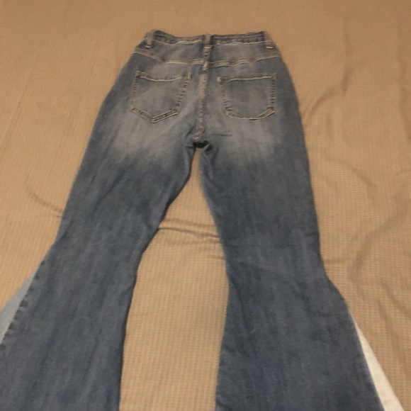 Only the best vibes bellbottom jeans - medium blue wash - Picture 3 of 4